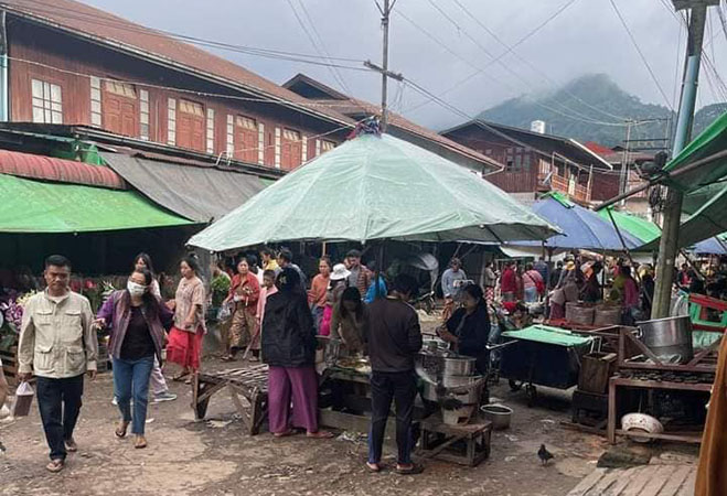 မိုးကုတ်တွင် တိုက်ပွဲငြိမ်သော်လည်း အသွားအလာနည်း၊ ကုန်ပစ္စည်းဝယ်ရခက်နေ