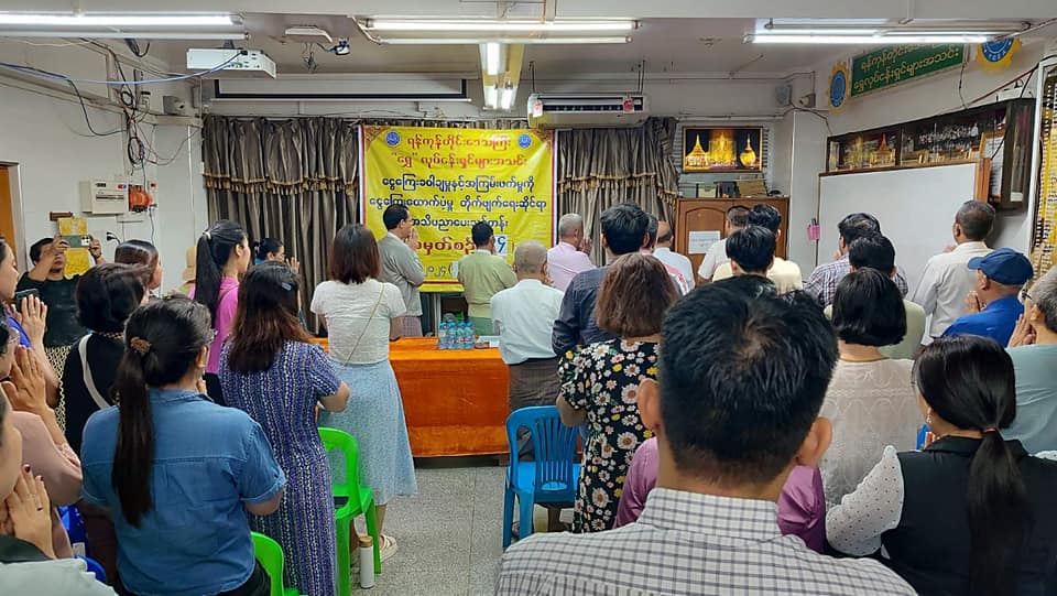 လုပ်ငန်းရှင်များကိုဖမ်းပြီးဖြေရှင်းတာက နည်းလမ်းမဟုတ်ဟု စီးပွားရေးလေ့လာသူများ ဝေဖန်