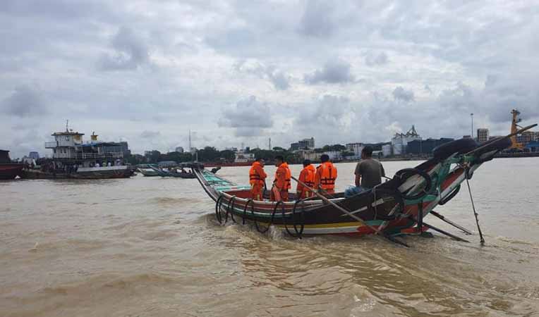 ရန်ကုန်မြစ်အတွင်း  သမ္ဗန် မှောက်လူအချို့ ပျောက်ဆုံးနေ