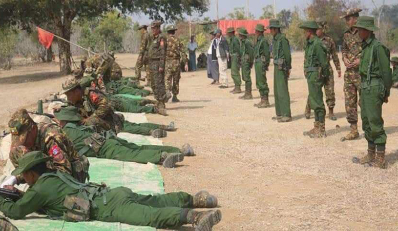 စစ်မှုထမ်းရန် ခေါ်ဆောင်ခံရသည့် လူငယ်များကို စစ်ကောင်စီက ၅ နှစ်စာချုပ် လက်မှတ်ထိုးခိုင်း