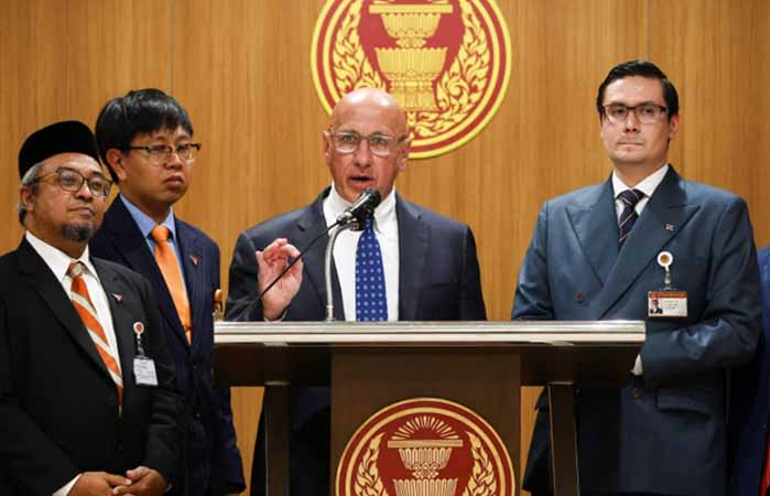 ထိန်းချုပ်မရတော့သည့် တိုင်းပြည်ကို မြန်မာစစ်တပ်ဖျက်ဆီးနေဟု ကုလကိုယ်စားလှယ် ပြော