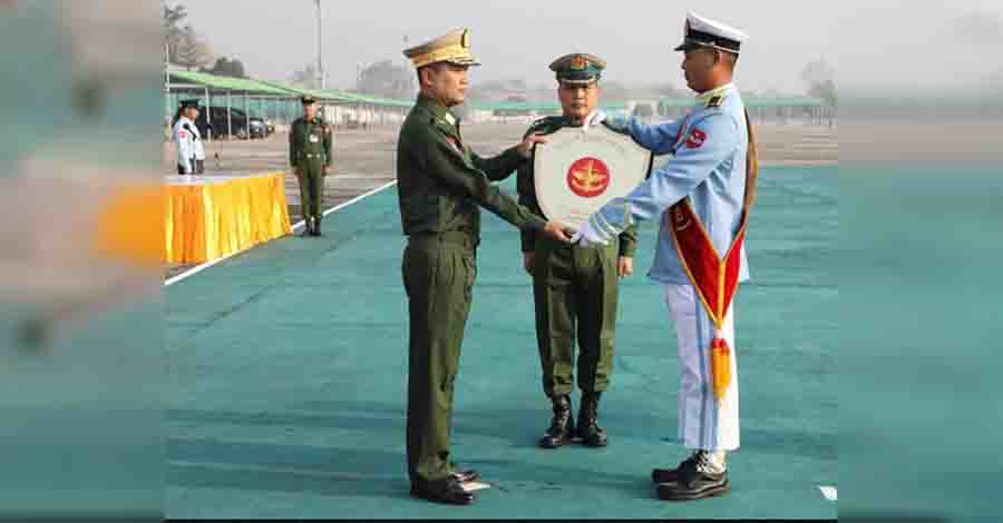 ကာကွယ်ရေးဦးစီးချုပ်(ရေ) နှင့် ဒုစစ်ထောက်ချုပ်တို့  အစားထိုးခန့်