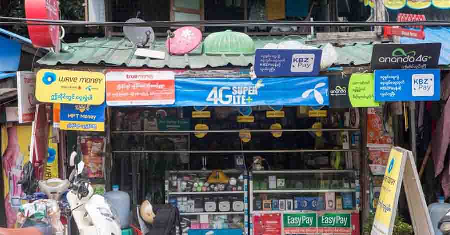 ရန်ကုန်က မြို့နယ်အချို့တွင် KBZ Pay နှင့် Wave Pay ငွေထုတ်မရ