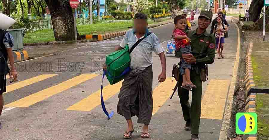 သံတွဲတွင် တိုက်ပွဲပြင်းထန်နေပြီး စစ်တပ် ဗုံးကြဲမှုကြောင့် ခရိုင်ဆေးရုံ ပျက်စီး၊ ပိတ်မိနေသူများကို AA ကယ်ထုတ်