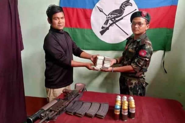 ဖလမ်းတွင် ဒုတပ်ကြပ် ၁ ဦး လက်နက်ခဲယမ်းများဖြင့် အလင်းဝင်