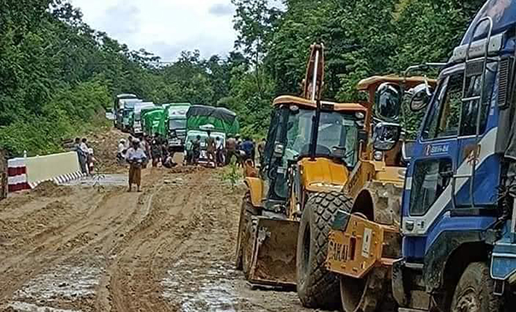ကလေးဝ-မဟာမြိုင်လမ်းကို ဒေသခံကာကွယ်ရေးတပ်များ ပြန်ဖွင့်ပေး
