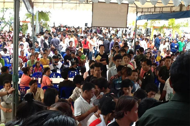 မြန်မာအလုပ်သမား ၃၀၀ ကျော်ကို ထိုက်တန်သည့် နစ်နာကြေးပေးရန် စက်ရုံကသဘောတူ