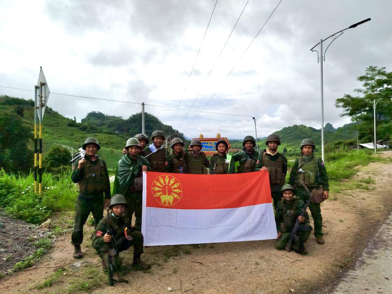 လားရှိုး ရမခကို သိမ်းပိုက်ဟု ကိုးကန့်သတင်းထုတ်ပြန်၊ ပစ်ခတ်တိုက်ခိုက်မှုများရှိနေဆဲဟု ဒေသခံ ပြော   
