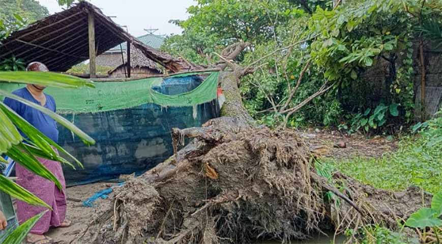 ဒေးဒရဲနှင့် ဘိုကလေးတွင် မိုးသက်လေပြင်းတိုက်ခတ်မှုကြောင့် နေအိမ်အချို့ ပျက်စီး  