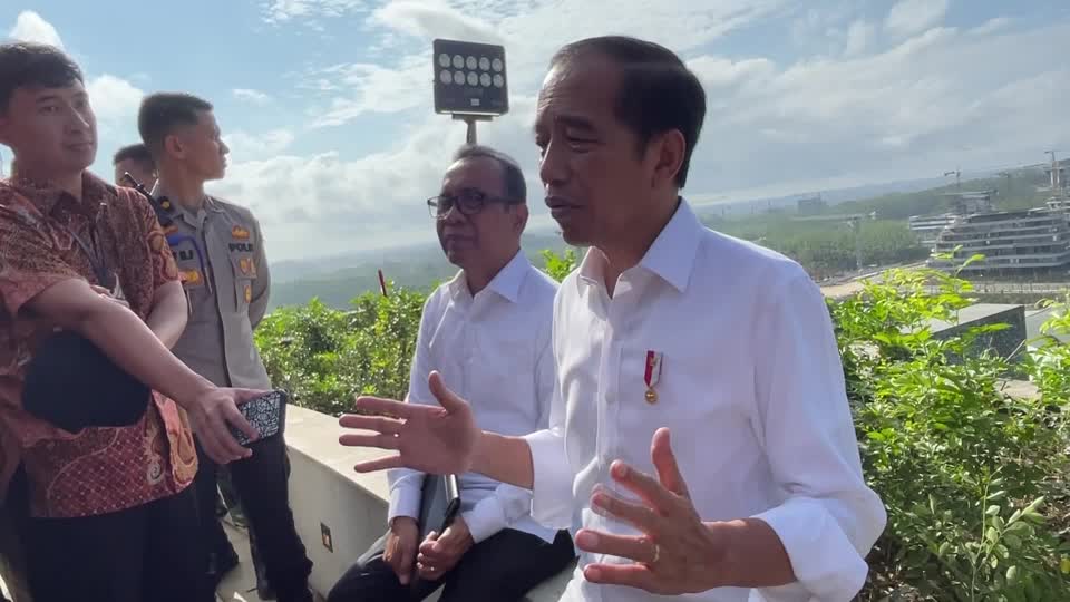အင်ဒိုနီးရှား သမ္မတ ဂျိုကိုဝီ မြို့တော်သစ်၌ တာဝန်စတင်ထမ်းဆောင်