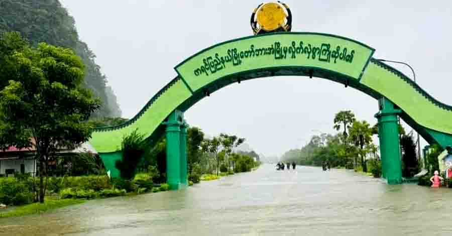 ဘားအံ ရေဘေးသင့်ပြည်သူများကို ကူညီရန် လှေမလုံလောက်၊ ကုန်စည်စီးဆင်းမှုပြတ်ပြီး ကုန်ဈေးနှုန်းတက် 