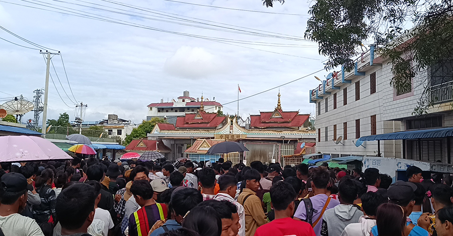 မူဆယ်တွင် မြန်မာ-တရုတ် နယ်စပ်ဖြတ်ကျော်ခွင့် စာအုပ်နှင့် ကတ်ထုတ်ပေးမှု ရပ်ဆိုင်းနိုင်