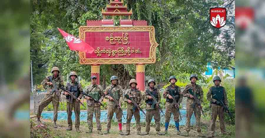 စဉ့်ကူးမြို့နယ်၌ ပိတ်မိနေသည့် တရုတ်နိုင်ငံသား ၁၅ ဦးကို MDY -PDF က နေရပ်ပြန်ခွင့်ပြု