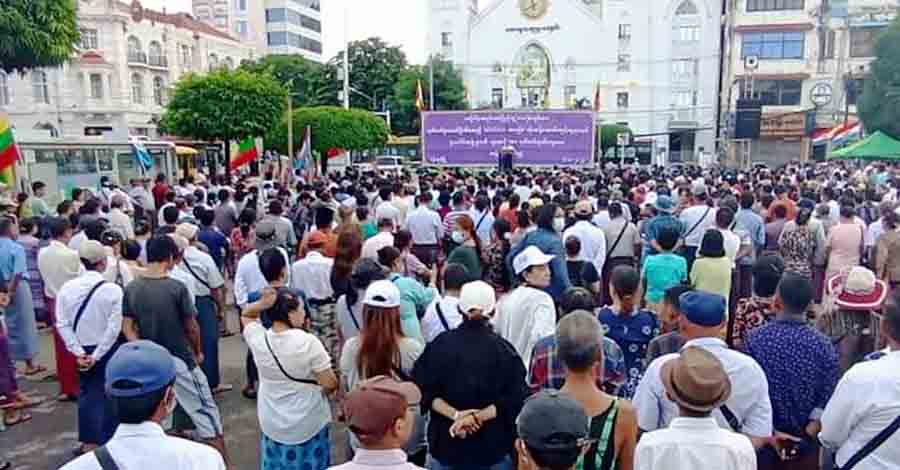 အကြမ်းဖက်စစ်တပ် ထောက်ခံပွဲအတွက် YBS ယာဉ်အစီး ၇၀ ကျော် ချောဆွဲ