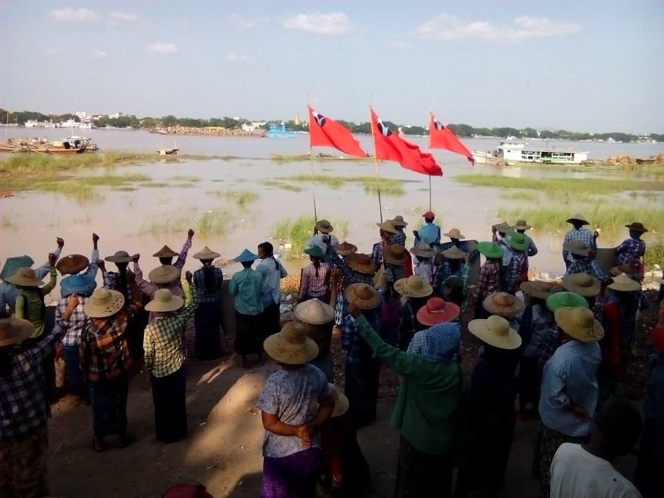 ၂၂ လျပည့္ လက္ပံေတာင္း သပိတ္စခန္းၿဖိဳခြင္းမႈ ခ်ီတက္ဆႏၵျပ (ဓာတ္ပုံ)