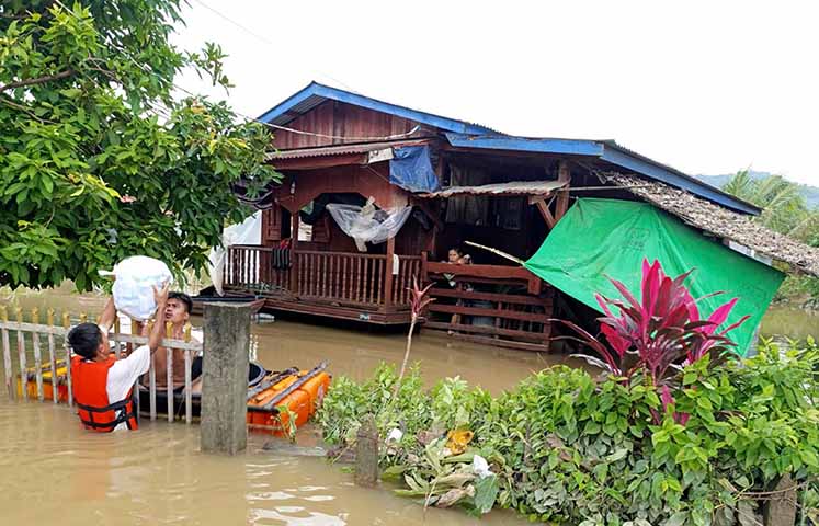 မြန်မာရေဘေးသင့်ပြည်သူ ၁ သိန်းကျော်ကို  WFP က အရေးပေါ် စားနပ်ရိက္ခာကူညီ