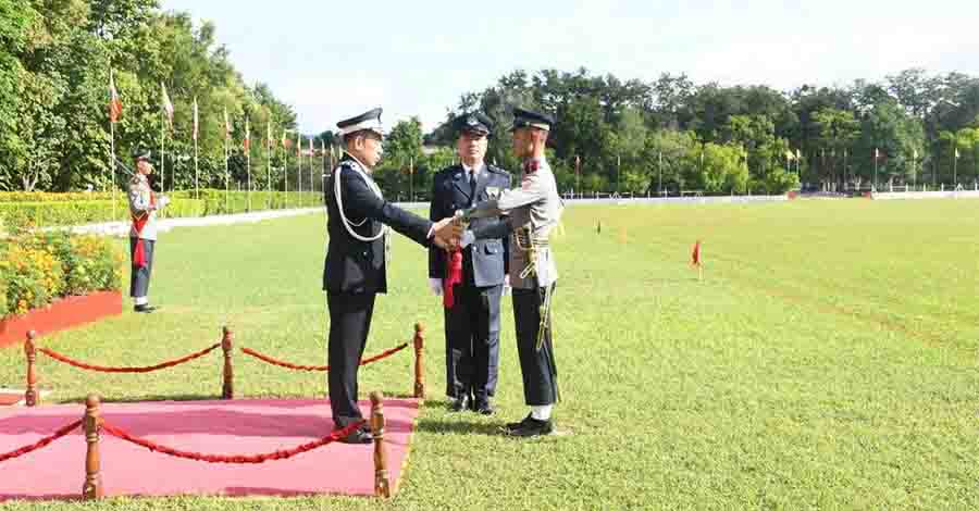 တိုက်ပွဲဖြစ်မည်စိုးပြီး သတ်မှတ်ရက်မတိုင်ခင် ဒုရဲအုပ်လောင်းသင်တန်းဆင်း