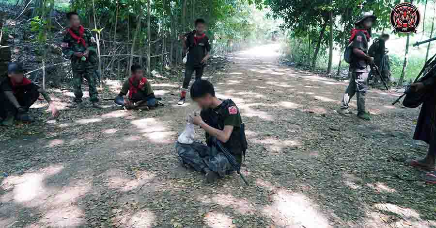 စစ်ရေးဖော်ဆောင်နေသည့် မြို့နယ် ၃ ခုက လမ်းပိုင်းများကို အသွားအလာပိတ်ပင်