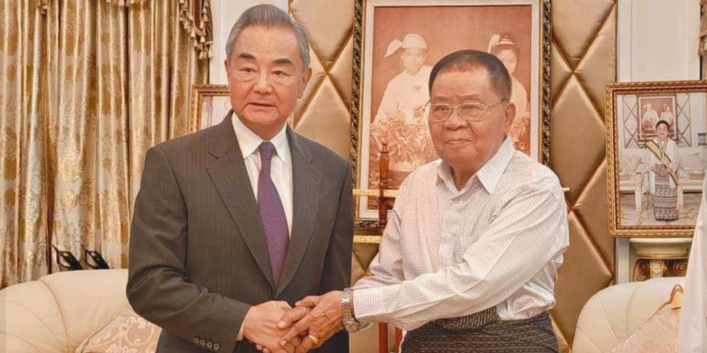 စစ်အာဏာရှင်ဟောင်း သန်းရွှေနှင့် တရုတ်နိုင်ငံခြားဝန်ကြီးတွေ့ဆုံ၊ ပြည်တွင်းတည်ငြိမ်ရေးကို ကူညီပေးရန် တောင်းဆို