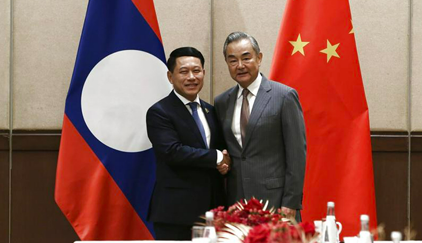 တရုတ်နှင့် လာအိုနိုင်ငံခြားရေးဝန်ကြီးတွေ့ဆုံပြီး မြန်မာ့အရေး ဆွေးနွေး