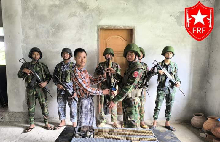 တန့်ဆည်မြို့မရဲစခန်းက ရဲတပ်ဖွဲ့ဝင် ၁ ဦး လက်နက်ခဲယမ်းဖြင့် အလင်းဝင်