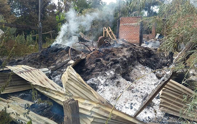 ကလေးမြို့က နေအိမ် ၄၀ ခန့်ကို စစ်ကောင်စီတပ် မီးရှို့