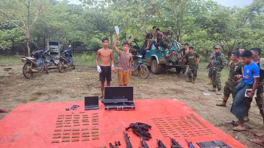 ပခုက္ကူ ကျပ်ထိုးရဲစခန်းမှ စစ်သားများ စခန်းစွန့်ထွက်ပြေး၊ သာကြီးတောင်ရေနံမြေရဲကင်းစခန်းကို သိမ်းပိုက်