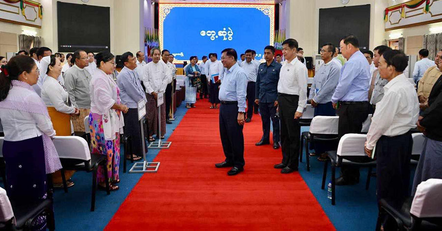ရပ်ကွက်ကျေးရွာအလိုက် လုံခြုံရေးအဖွဲ့များဖွဲ့ပြီး ကင်းစောင့်ရန် စစ်ခေါင်းဆောင်ပြော