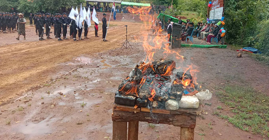 စိတ်ကြွဆေးပြား ၇၅,၀၀၀ ခန့် ကရင်နီပြည်ရဲဌာန မီးရှို့ဖျက်ဆီး