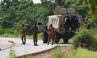 ဘာကီနာဖာဆိုနိုင်ငံတွင် ဂျီဟတ်ဝါဒီများက လူပေါင်းရာချီ သတ်ဖြတ်