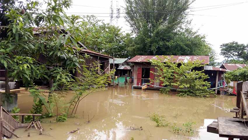 စစ်တောင်းမြစ်ရေလျှံပြီး  တောင်ငူမြို့ ရေကြီး