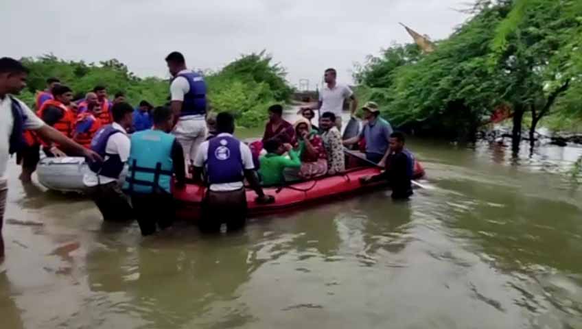 ဆိုင်ကလုန်းမုန်တိုင်းကြောင့် အိန္ဒိယနိုင်ငံအနောက်ပိုင်းက လူထောင်ပေါင်းများစွာ အိုးအိမ်စွန့်ခွာ