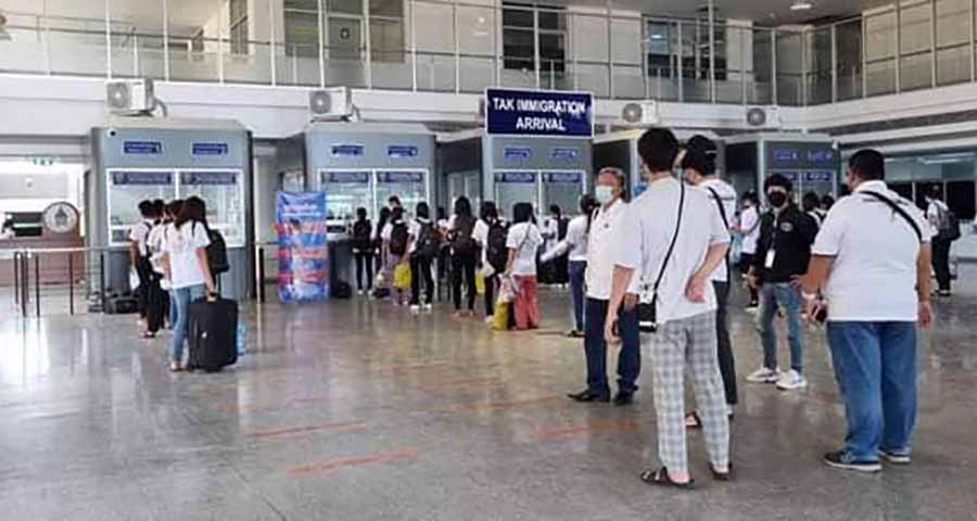 ပြည်ပရောက် လူငယ်များ၏ အချက်အလက်ကို စစ်ကောင်စီ ကောက်ခံနေ