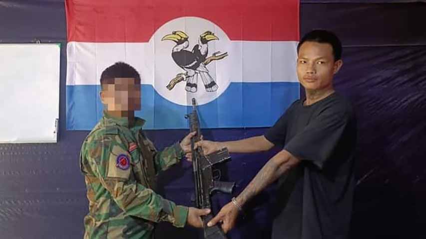ဟားခါးတွင် စစ်ကောင်စီတပ်သား ၂ ဦး သေနတ်နှင့်အတူ အလင်း၀င်