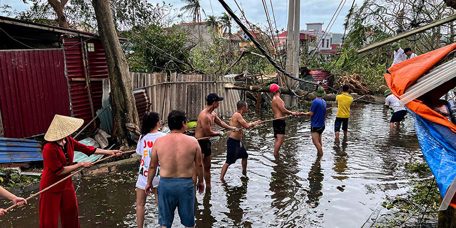 တိုင်ဖွန်းမုန်တိုင်း ယာဂီ ဗီယက်နမ်ကို ဝင်ရောက်၊ ၂၄ ဦး သေဆုံးပြီး ၂၃၀ ခန့်ဒဏ်ရာရ