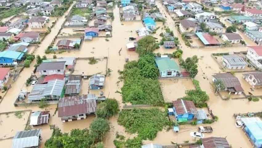ရှမ်းပြည်နယ်တောင်ပိုင်းမြို့နယ်များတွင် ရေကြီးပြီး ပိတ်မိနေသူများရှိနေ