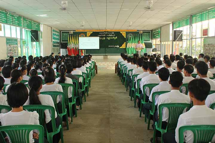 နိုင်ငံတဝန်းရေကြီးနေချိန် ဧရာဝတီတိုင်းတွင် ၂၀၀၈ ဥပဒေအကြောင်း လိုက်လံဟောပြော
