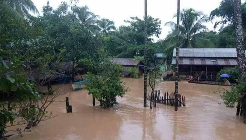 မင်းပြားတွင် ရေကြီးပြီး အိမ်ခြေ ၂၀၀ ခန့် ရေထဲမျောပါ၊ အကူအညီများလိုအပ်