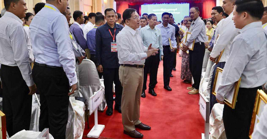 ရေဘေးအတွက် ကူညီသလို သန်းခေါင်စာရင်းအတွက်လည်း ကူညီရန် စစ်ခေါင်းဆောင် ပြော