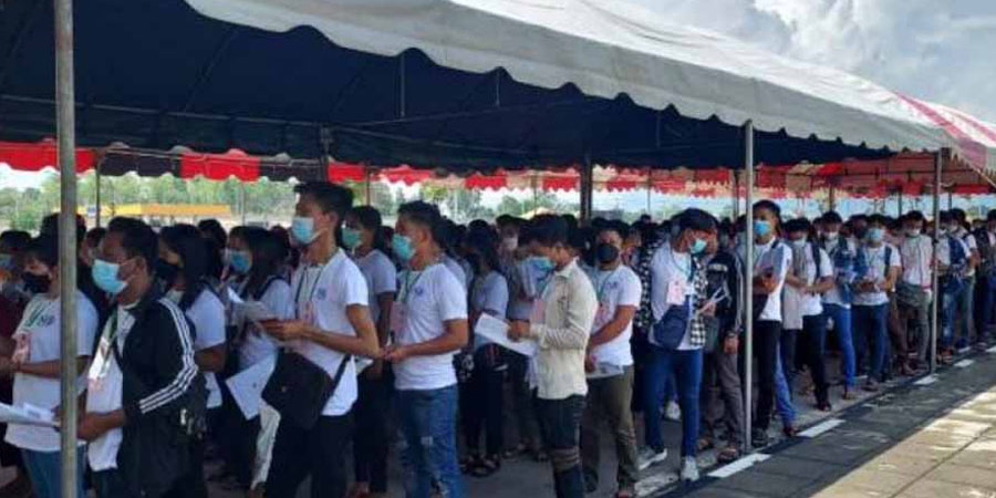ပြည်ပရောက် မြန်မာရွှေ့ပြောင်းလုပ်သားများအပေါ် စစ်ကောင်စီက ခေါင်းပုံဖြတ် ဖိနှိပ်နေ