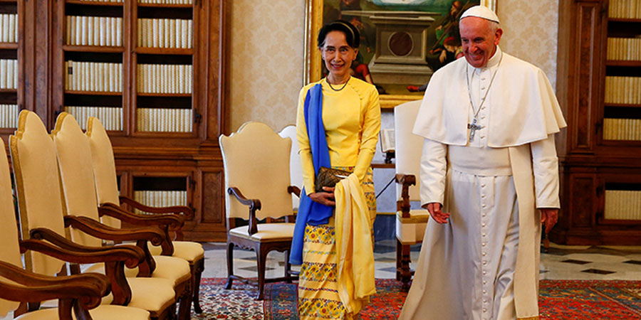 ဒေါ်အောင်ဆန်းစုကြည်ကို ပြန်လွှတ်ပေးရန်နှင့် ဗာတီကန်တွင် ခိုလှုံခွင့်ပေးရန် ပုပ်ရဟန်းမင်းကြီး မိန့်ကြား