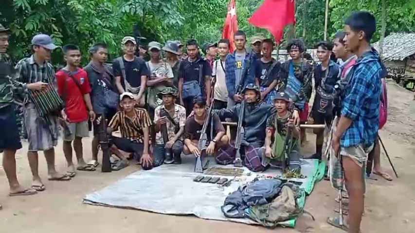 အုတ်ဖိုတွင် စစ်ကောင်စီတပ် တိုက်ခိုက်ခံရပြီး ၁၂ ဦး သေဆုံး