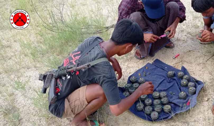 စလင်းတွင် စစ်ကောင်စီတပ် ထောင်ထားသည့် မြေမြှုပ်မိုင်း ၂၀၀ နီးပါးကို PDF ရှင်းလင်း