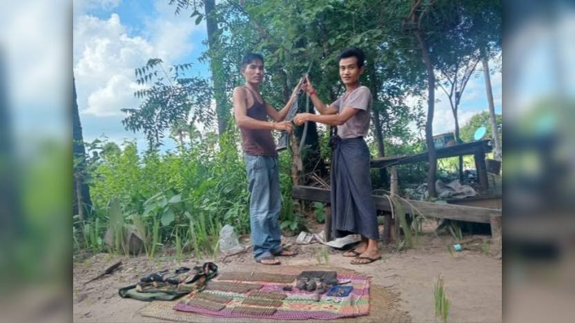 မြိုင်မြို့မရဲစခန်းက ရဲတပ်ကြပ်ကြီး ၁ ဦး လက်နက်ခဲယမ်းများဖြင့် အလင်းဝင်
