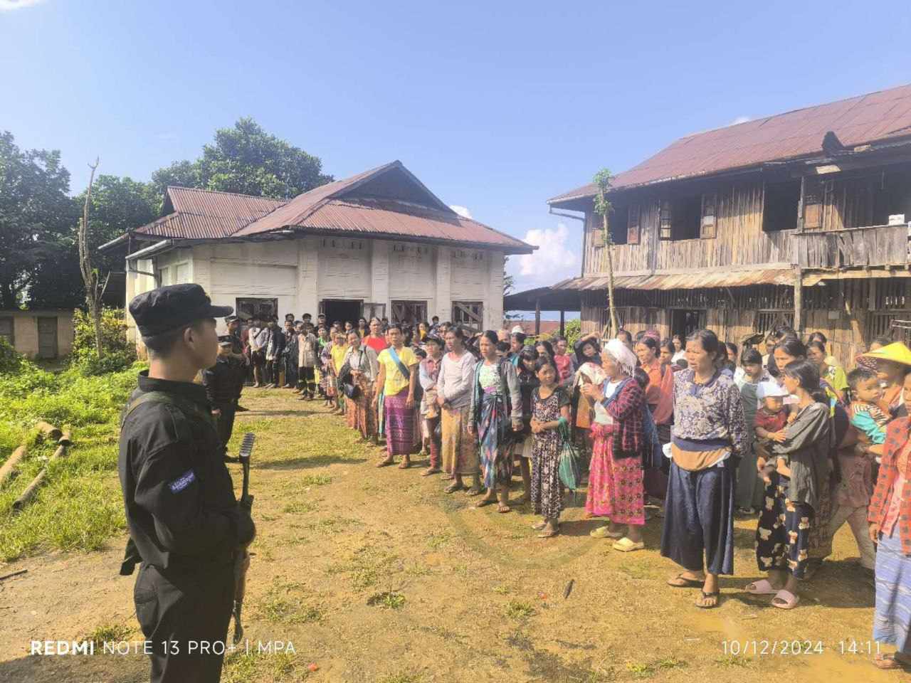 သီပေါမြို့သိမ်းတိုက်ပွဲ၌ ဖမ်းမိသည့် တပ်မိသားစုဝင် ၁၉၀ ကျော်ကို TNLA ပြန်လွှတ်ပေး