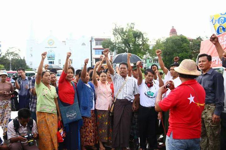 လိပ္ကၽြန္းလူသတ္မႈ စြပ္စြဲဖမ္းဆီးခံ ျမန္မာ ၂ ဦး လြတ္ေျမာက္ေရး ဆႏၵျပ