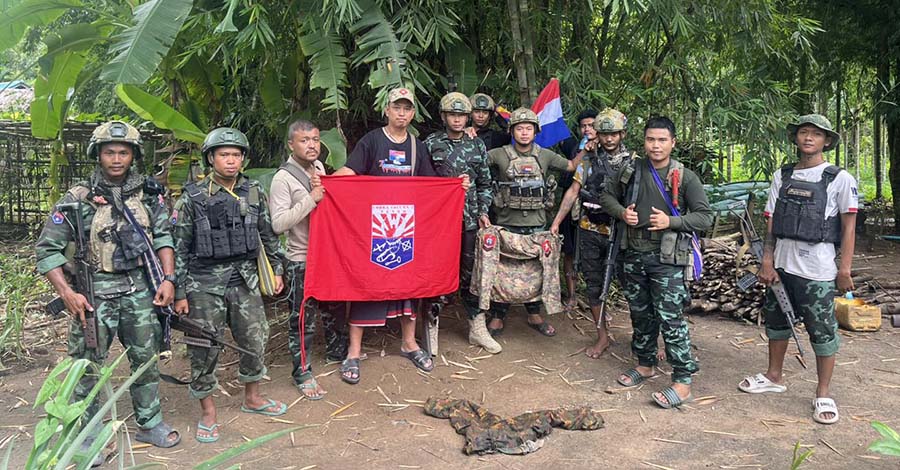 မြဝတီတောင်ဘက် ကာကင်းစခန်း ၃ ခုက စစ်ကောင်စီတပ်ဖွဲ့များ စခန်းစွန့်ခွာထွက်ပြေး