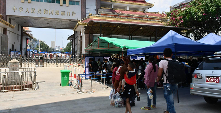 မူဆယ် ဆင်ဖြူဂိတ်မှတဆင့် တနိုင်တပိုင်ကုန်သယ်ခွင့် တရုတ်ဘက်က ပိတ်