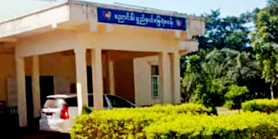 ဝေါမြို့နယ်တွင် ခရီးသည်တင်ယာဉ်ဖြင့် ပစ္စတိုသေနတ်များ ယူဆောင်လာသူ ဖမ်းဆီးခံရ
