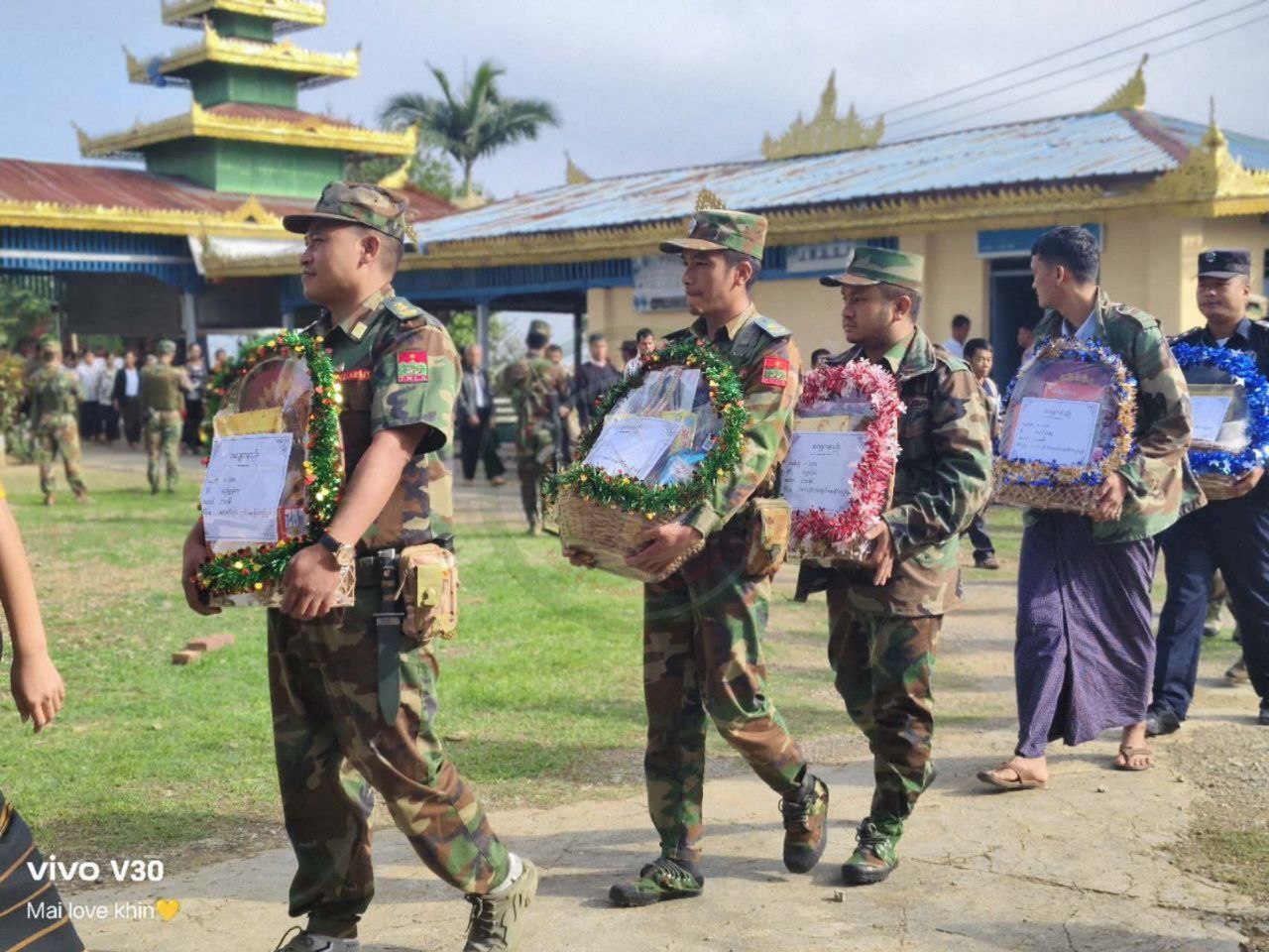 ၁၀၂၇ စစ်ဆင်ရေးအတွင်း ကျဆုံးတပ်ဖွဲ့ဝင်များအတွက် TNLA က ဂုဏ်ပြု အလှူလုပ် (ဓာတ်ပုံ) 